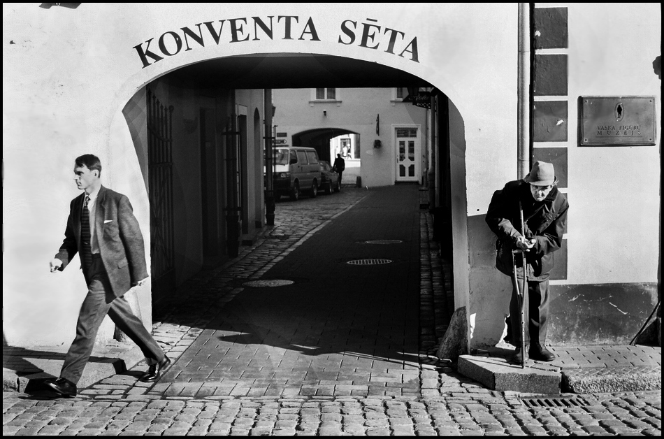 Владимир Тюрин. Два пути 2000 год Владимир Тюрин. Два пути 2000 год