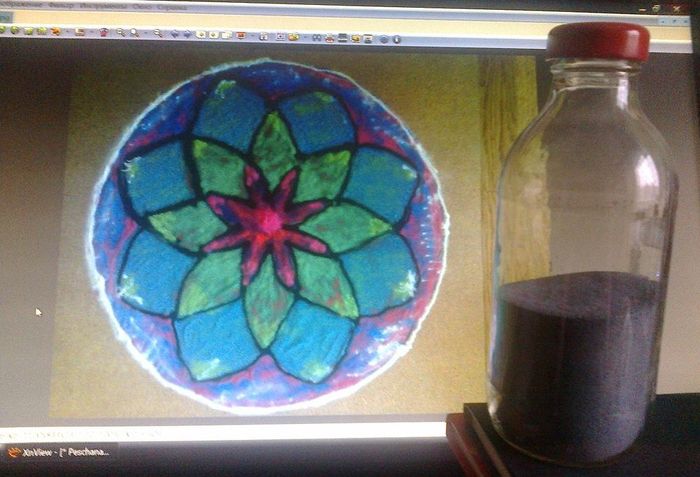 Лана Степанова. Прошлое и настоящее песочной мандалы Лана Степанова. Прошлое и настоящее песочной мандалы