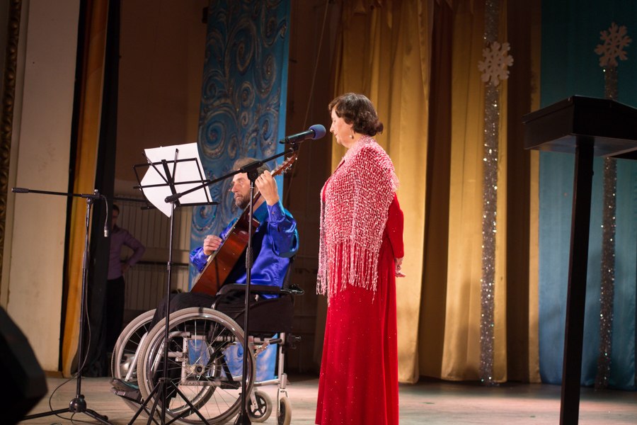 Валентина Солдатова. "Гитара не может молчать" Валентина Солдатова. "Гитара не может молчать"