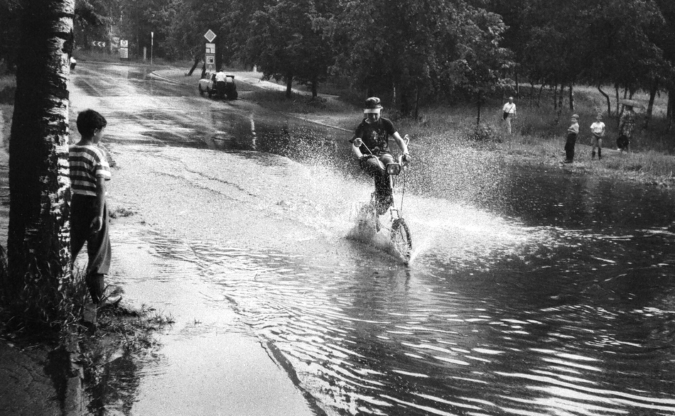 Владимир Тюрин. Ливень прошёл    1995 год Владимир Тюрин. Ливень прошёл    1995 год