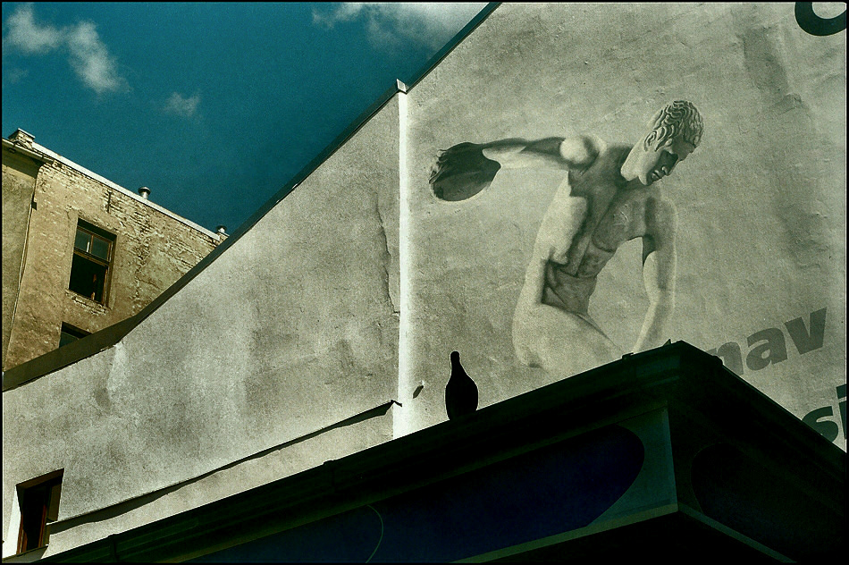 Владимир Тюрин. Дискобол 2005 год Владимир Тюрин. Дискобол 2005 год