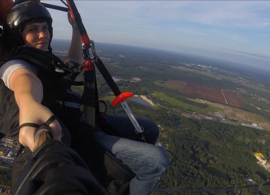 Елена Копытова. Автопортрет в небе. Мой полёт на параплане. Елена Копытова. Автопортрет в небе. Мой полёт на параплане.